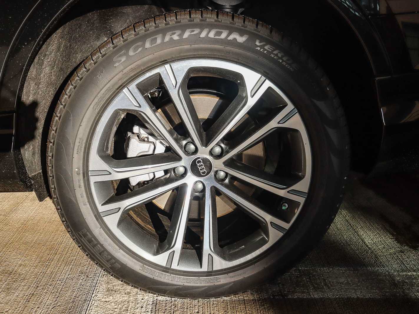 New 2026 Audi Q7 3.0T Premium AWD/4WD image 8