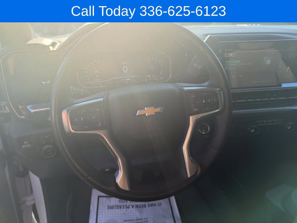 Used 2025 Chevrolet Silverado 3500 LT AWD/4WD image 16