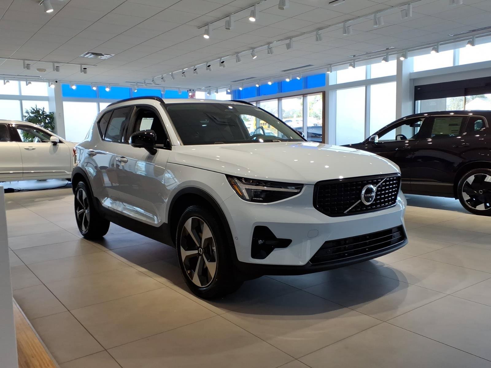 New 2026 Volvo XC40 B5 Plus w/ Protection Package Premier