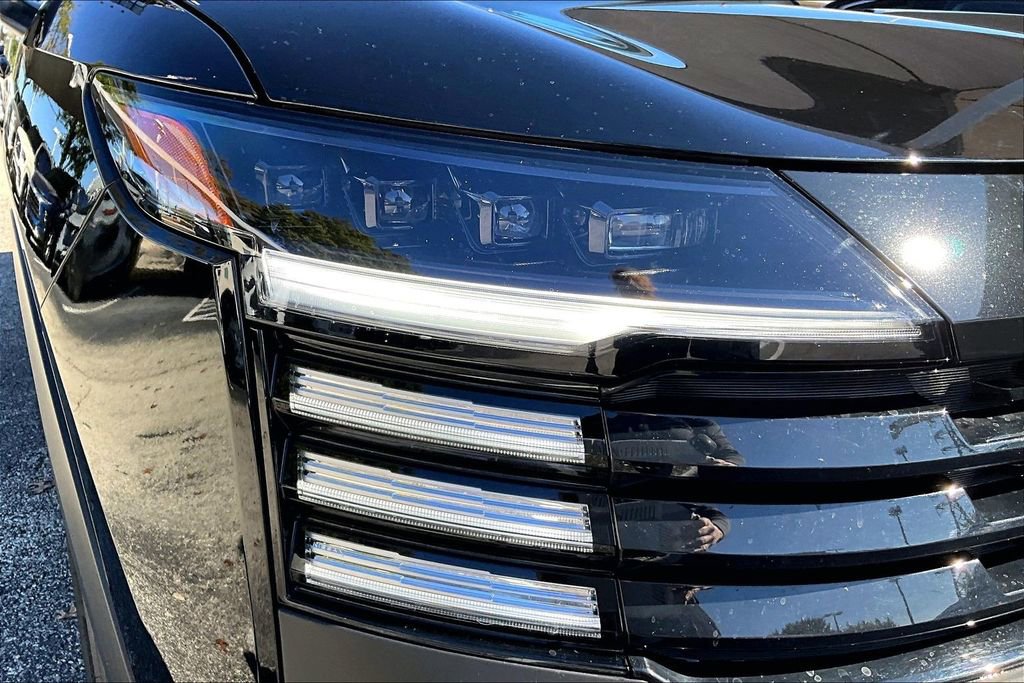 Used 2025 Nissan Kicks SR image 36