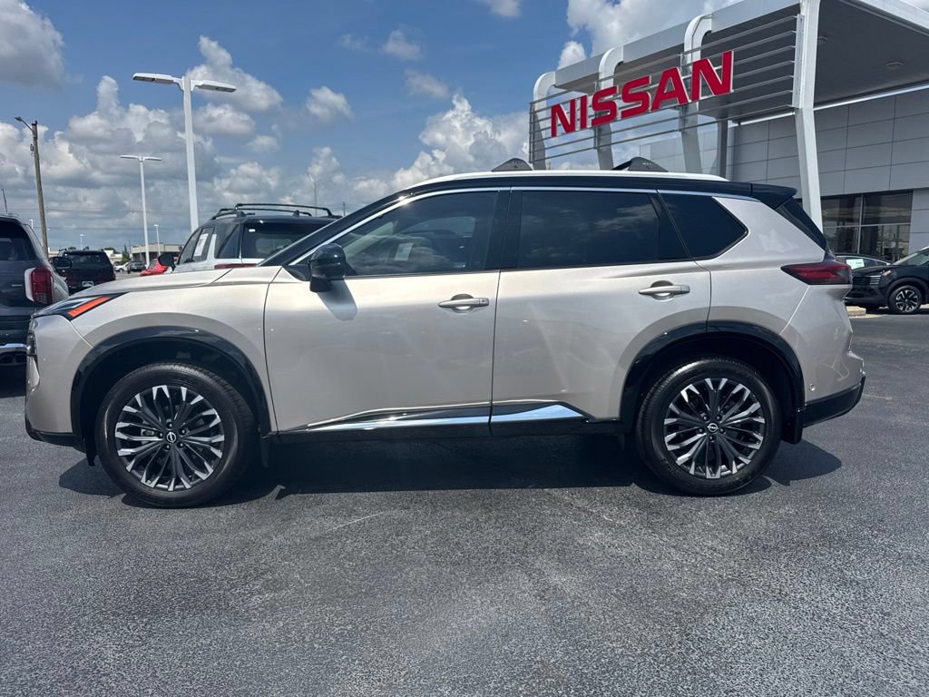New 2026 Nissan Rogue Platinum w/ Platinum Premium Package AWD/4WD image 2