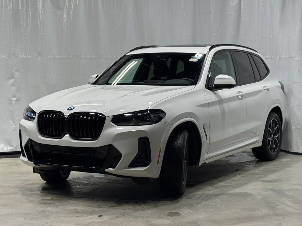 Certified 2024 BMW X3 xDrive30i w/ Premium Package image 3