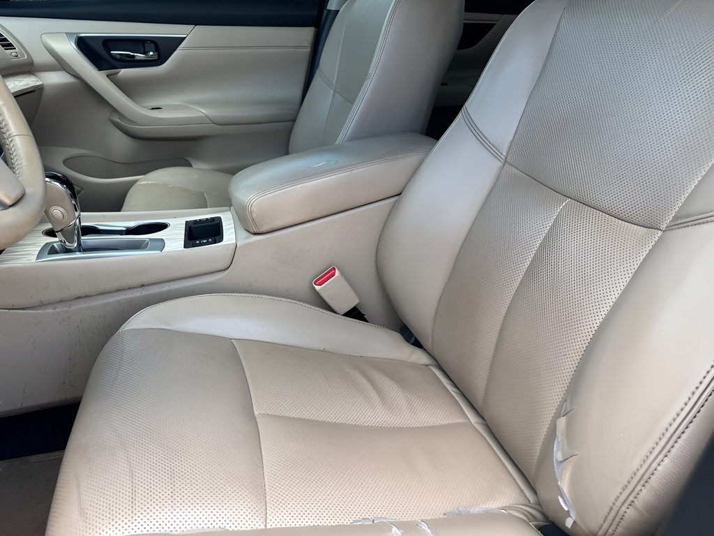 Used 2016 Nissan Altima 2.5 SL w/ 2.5 Technology w/LED Package FWD image 14