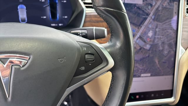 Used 2017 Tesla Model X 90D AWD/4WD image 24