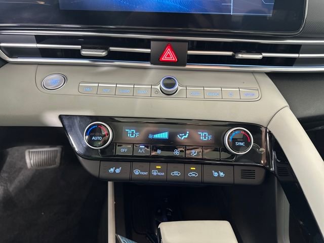 Certified 2025 Hyundai Elantra Limited image 51
