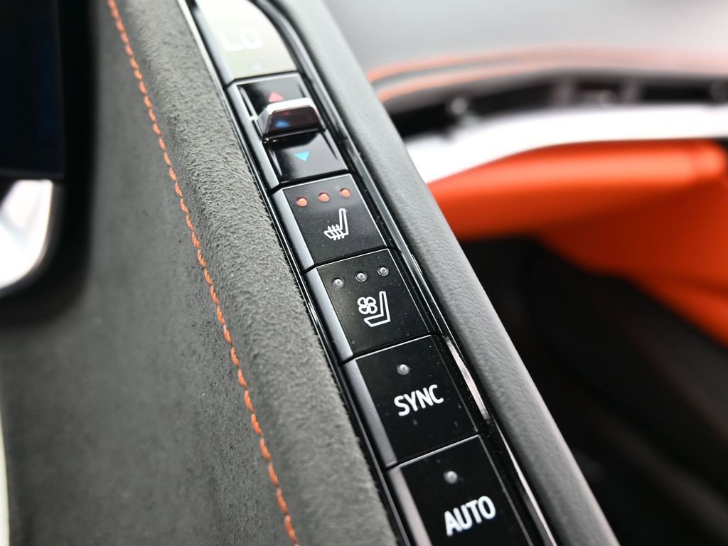 Used 2025 Chevrolet Corvette Z06 image 27