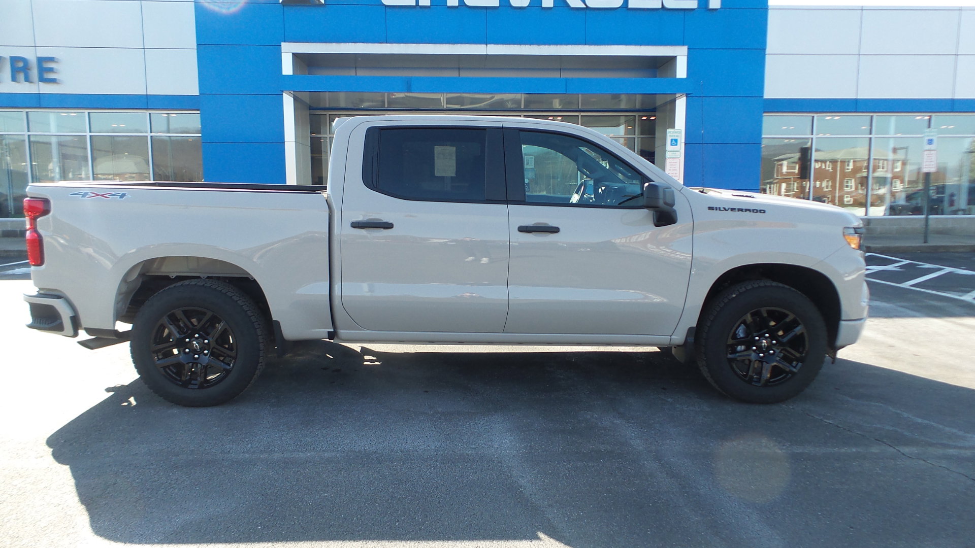 Used 2026 Chevrolet Silverado 1500 Custom w/ LPO, Dark Essentials Package image 1