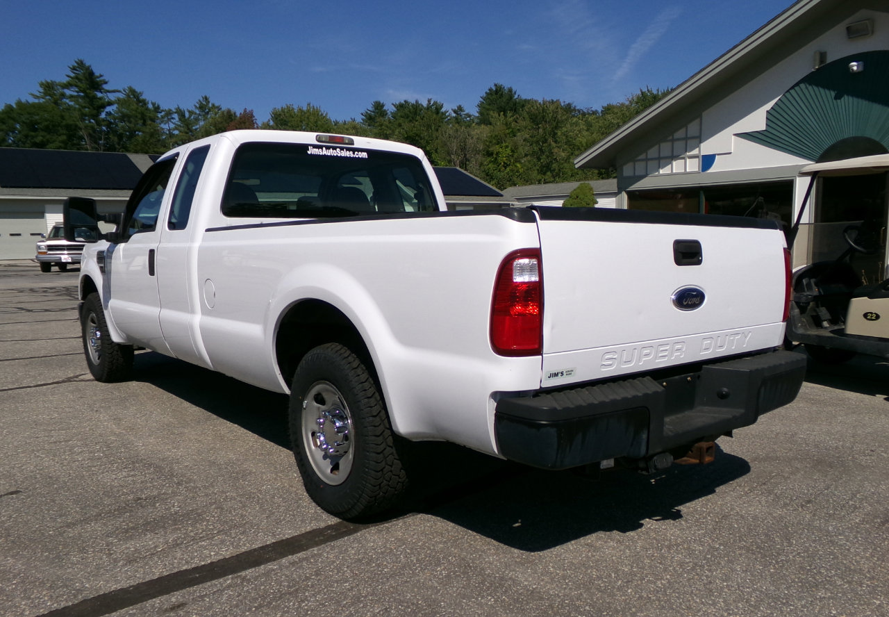 Used 2009 Ford F250 Lariat image 2