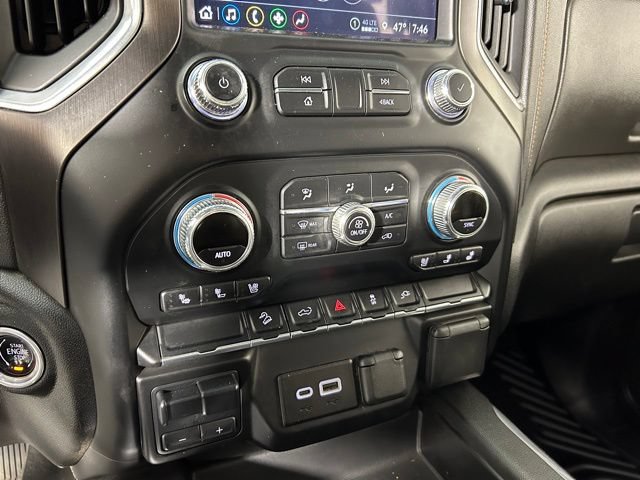 Used 2022 GMC Sierra 3500 AT4 AWD/4WD image 28