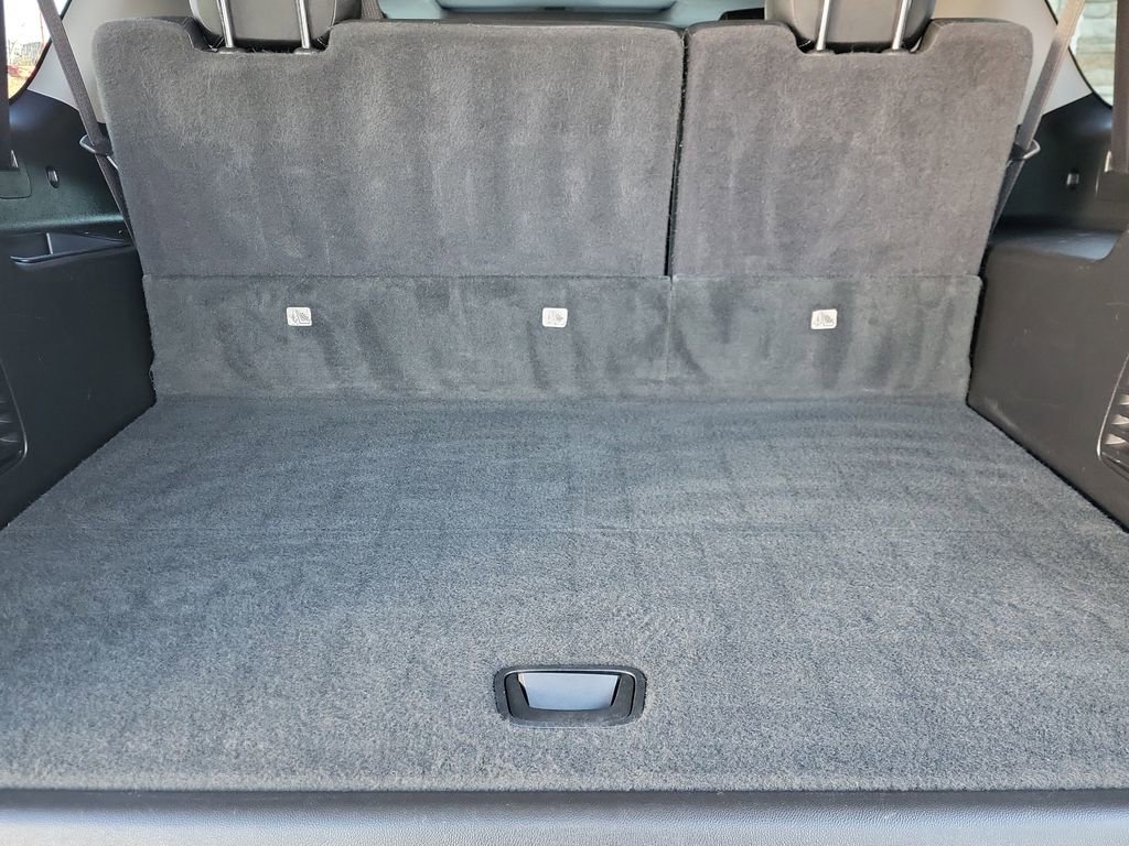 Used 2020 Chevrolet Suburban Premier w/ RST 6.2L Performance Edition image 17