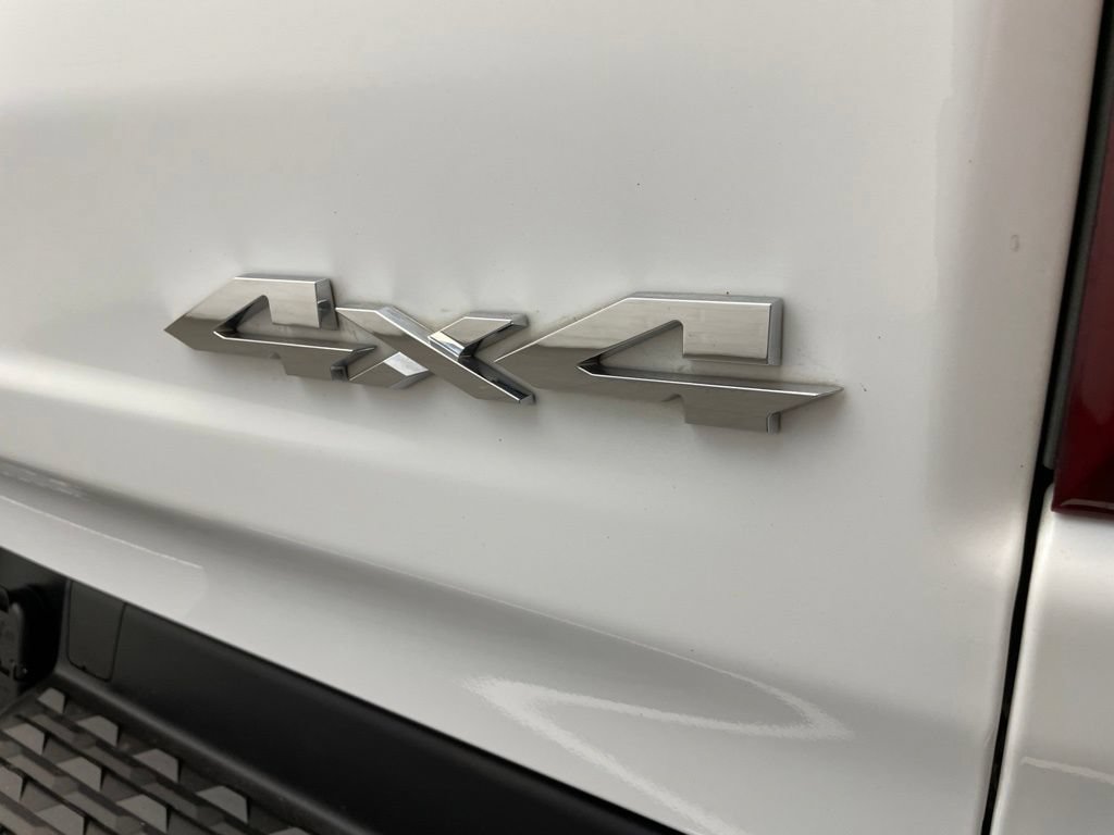 Used 2024 RAM 1500 Laramie AWD/4WD image 12