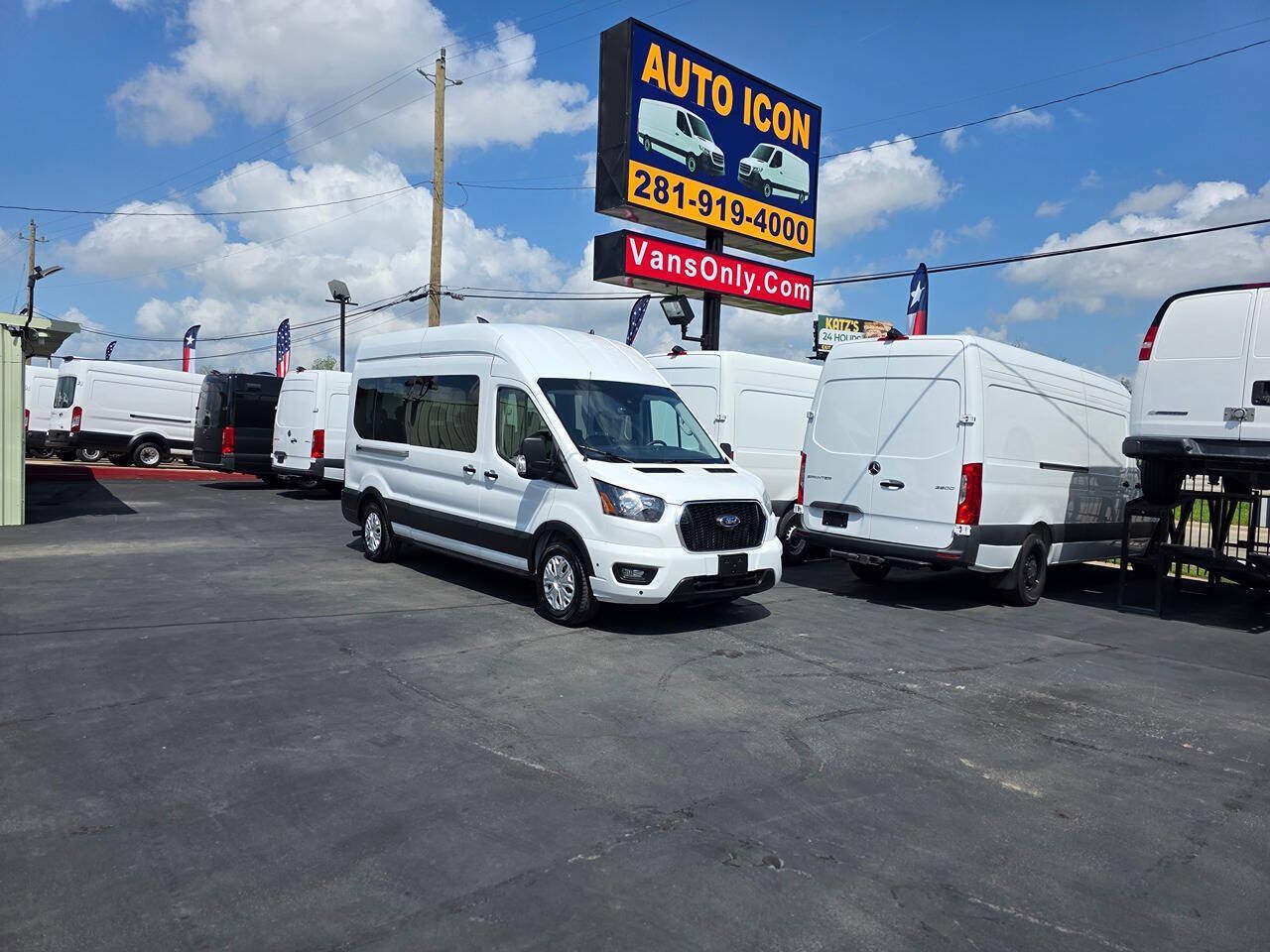 Used 2025 Ford Transit 350 XLT RWD image 31