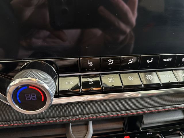 Certified 2024 Chevrolet Colorado Z71 w/ Z71 Convenience Package 2 image 29