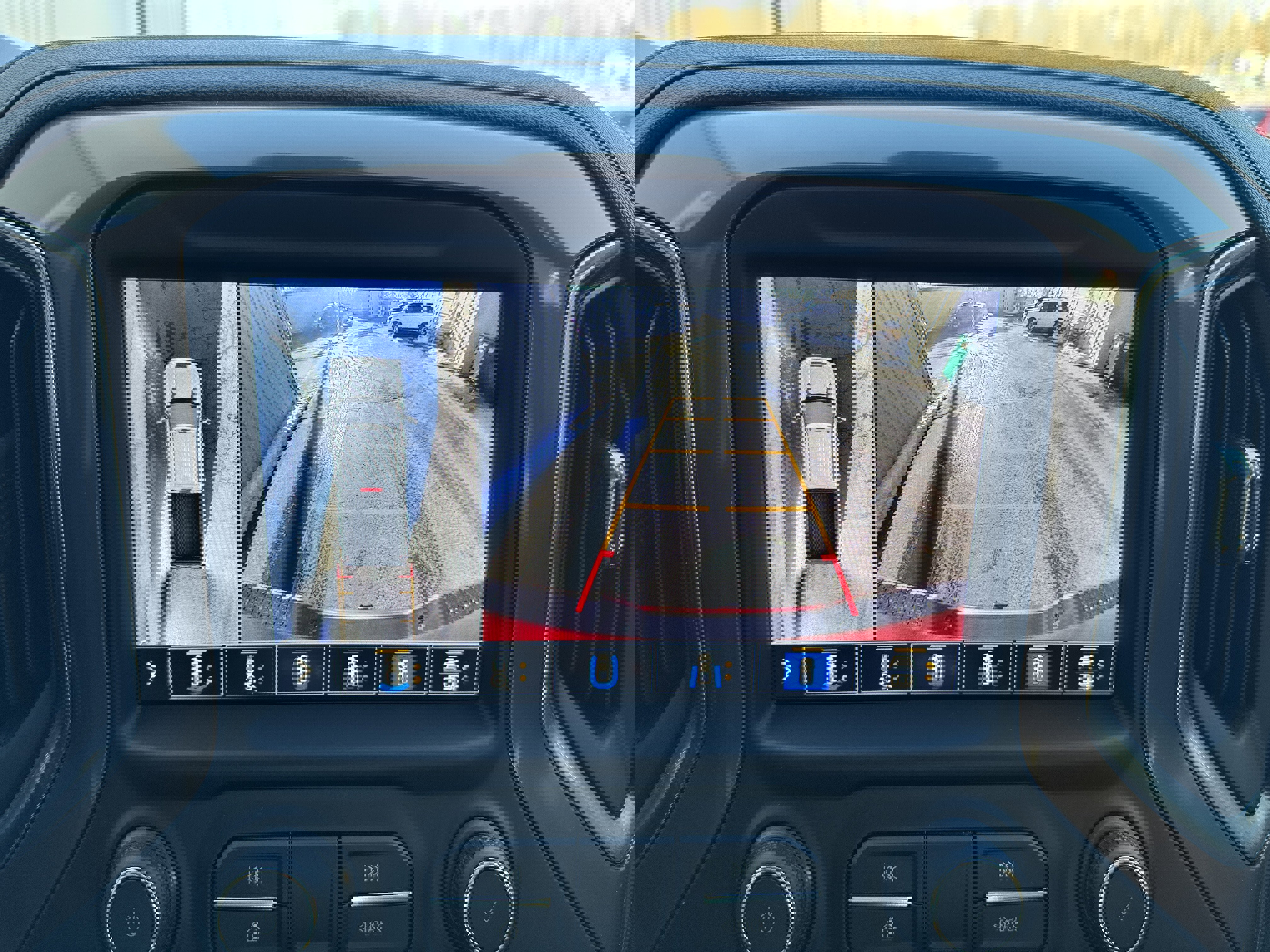 Used 2021 Chevrolet Silverado 2500 High Country image 18