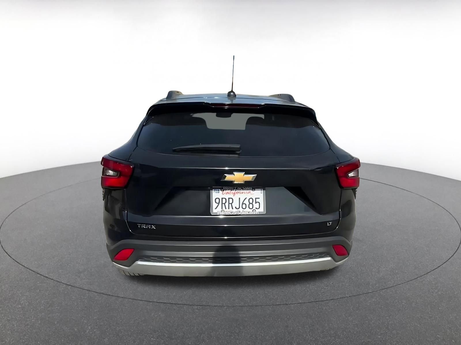 Used 2025 Chevrolet Trax LT image 12