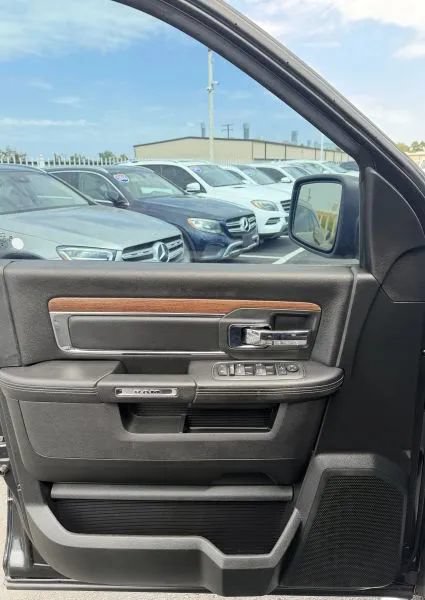Used 2017 RAM 1500 Laramie w/ Convenience Group AWD/4WD image 20