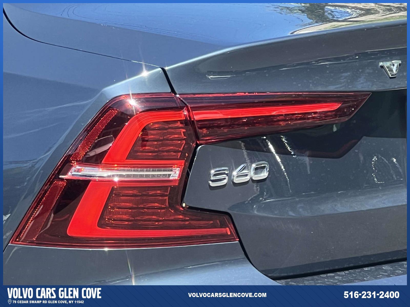 Used 2021 Volvo S60 T5 Momentum w/ Climate Package AWD/4WD image 8