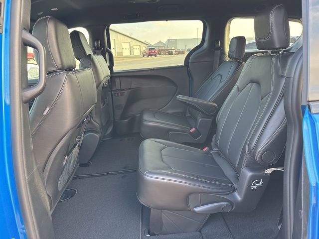 New 2026 Chrysler Pacifica Select image 19