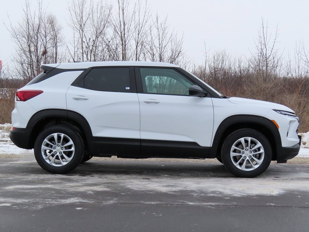 New 2026 Chevrolet TrailBlazer LS image 2