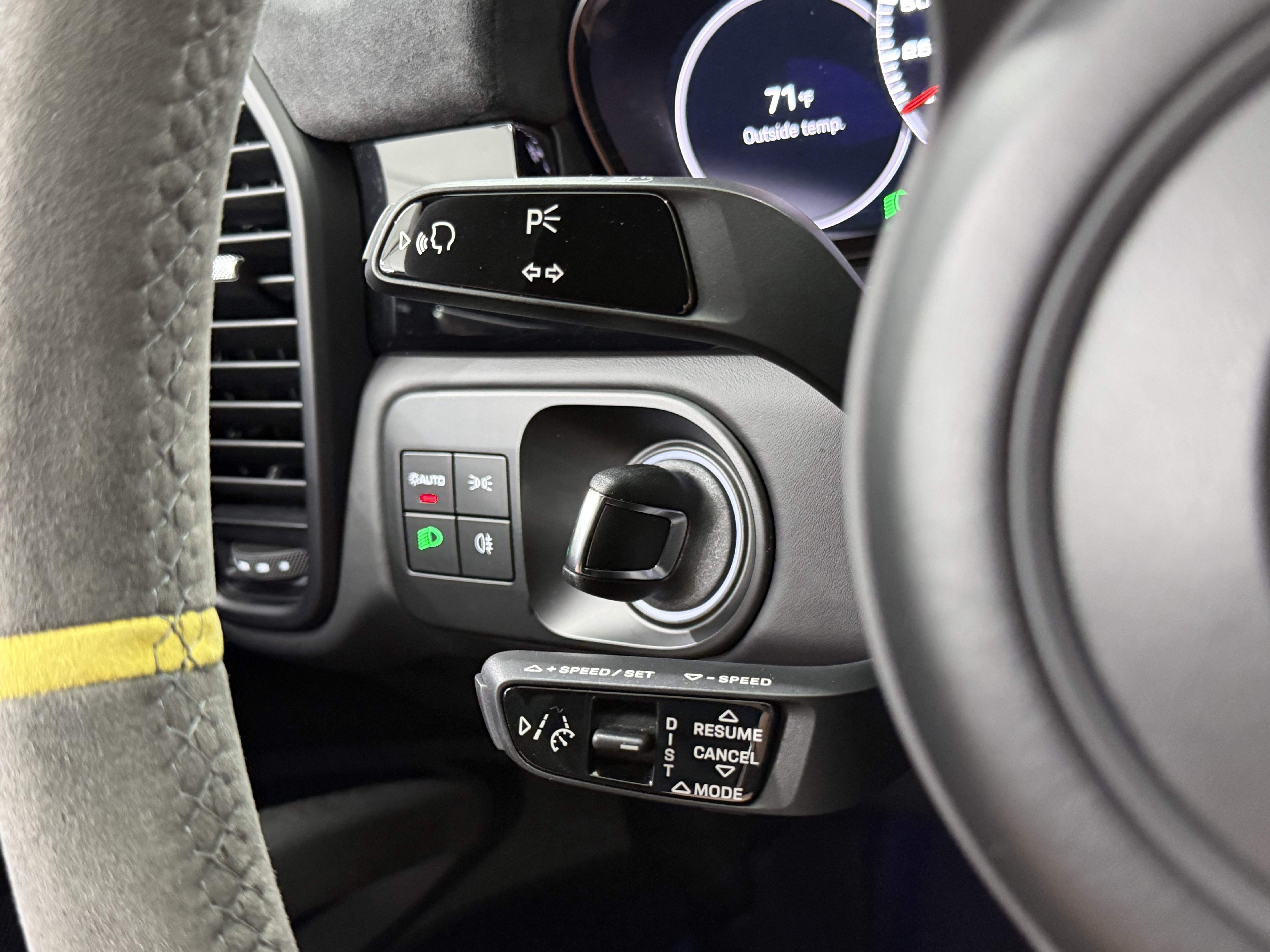 Certified 2022 Porsche Cayenne Turbo GT AWD/4WD image 57