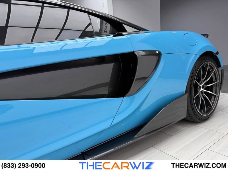 Used 2019 McLaren 600LT RWD image 18