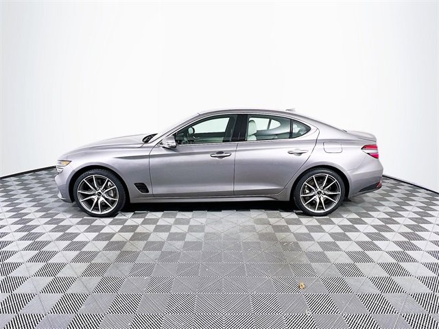 Used 2024 Genesis G70 2.5T image 2