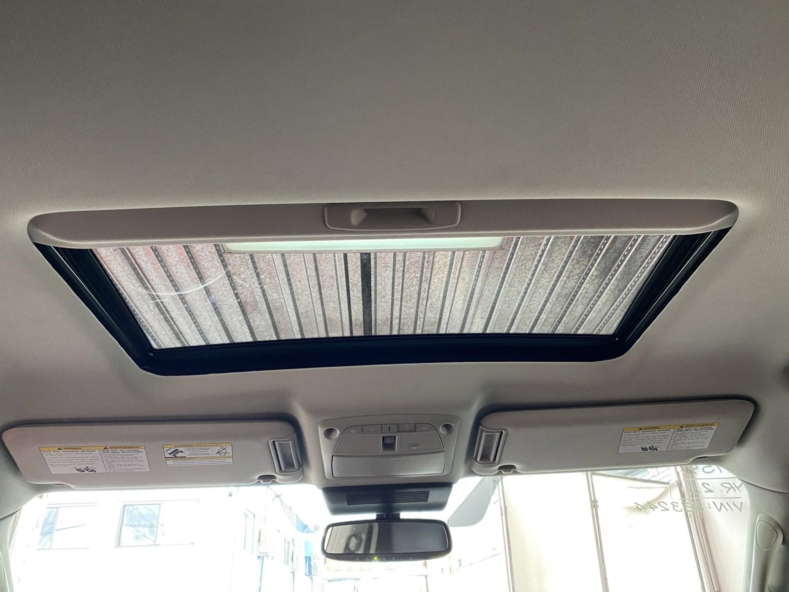 Used 2023 Nissan Armada SL w/ Captain's Chairs Package image 13