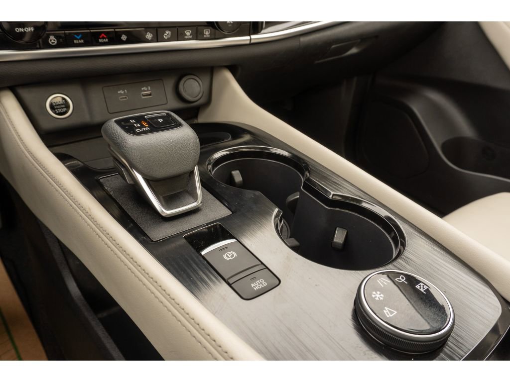 Used 2022 Nissan Rogue SL w/ SL Premium Package image 25