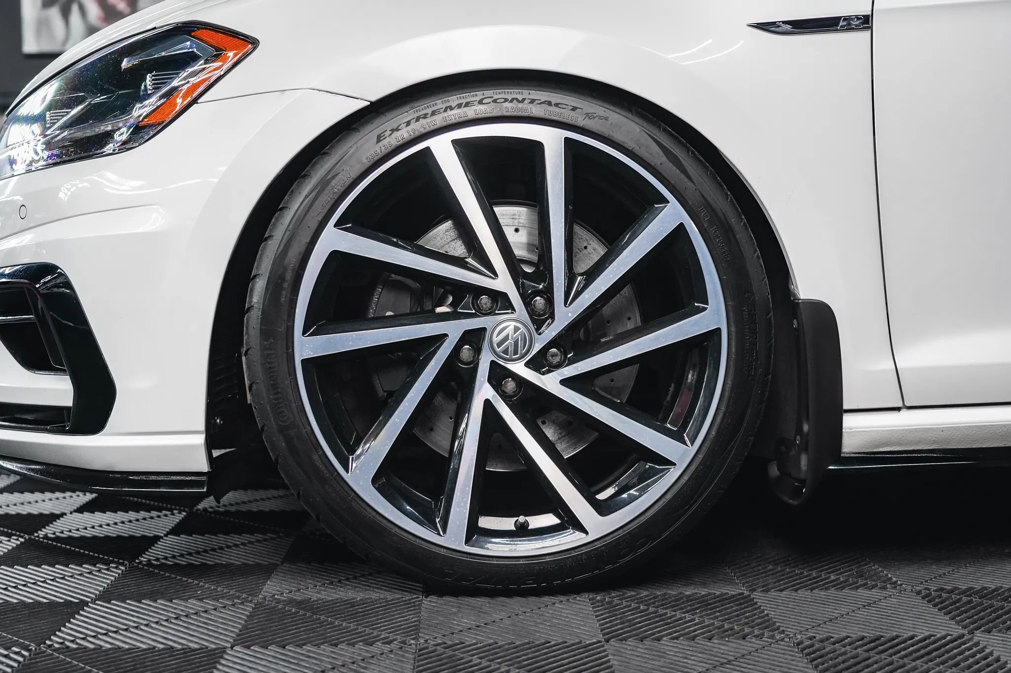 Used 2019 Volkswagen Golf 4-Door image 14