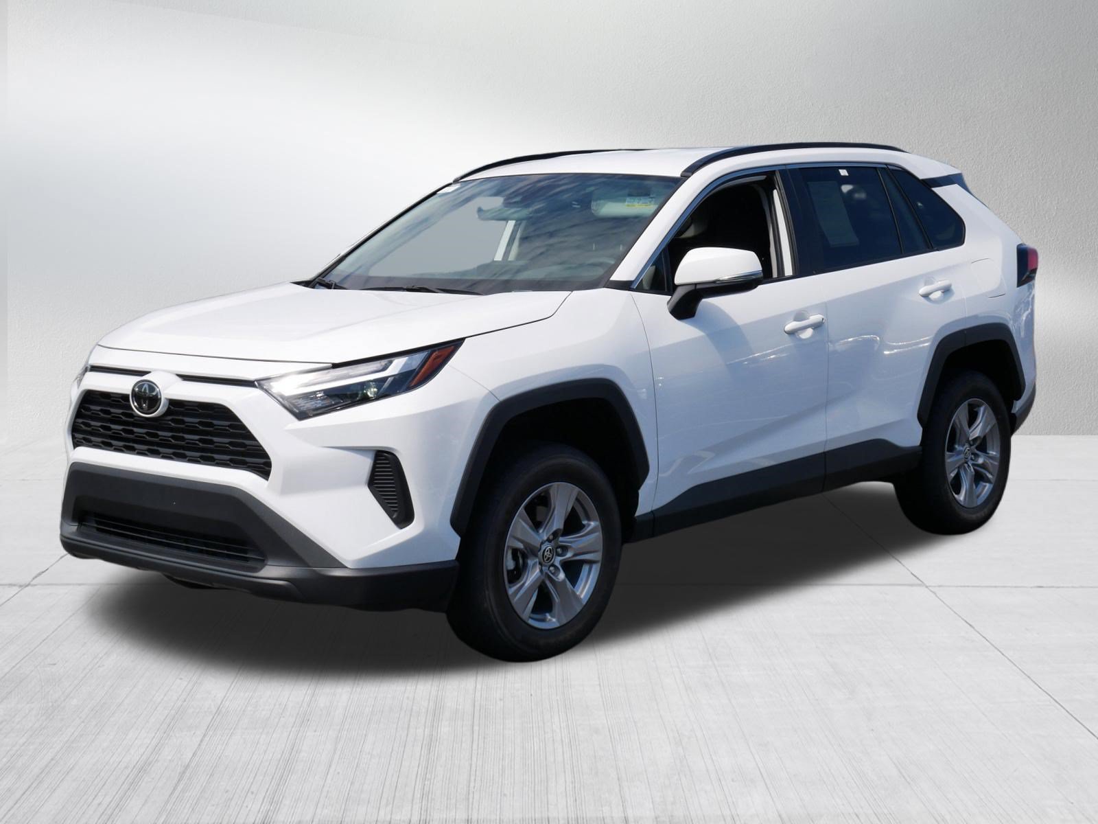 Certified 2025 Toyota RAV4 XLE AWD/4WD image 3