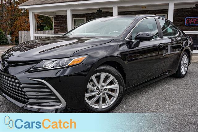 Used 2023 Toyota Camry LE image 7