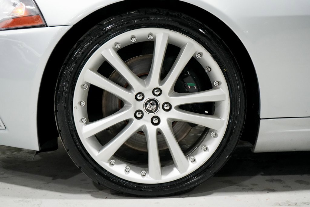 Used 2009 Jaguar XKR R image 28