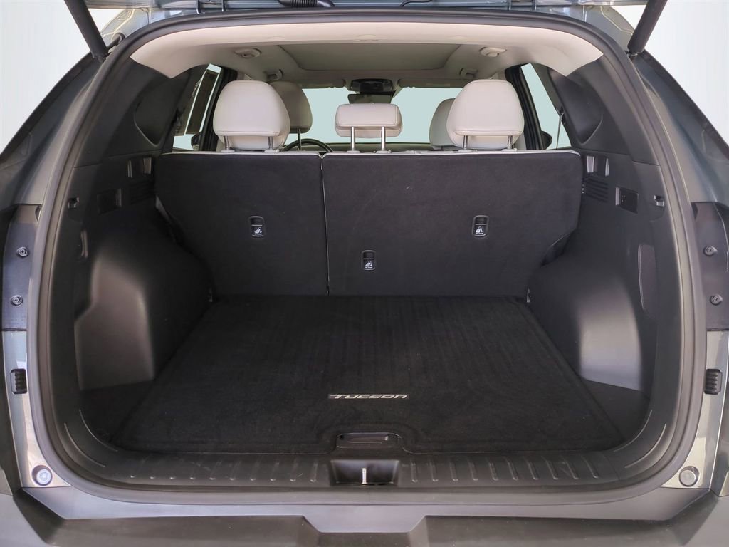 Certified 2022 Hyundai Tucson Limited w/ Cargo Package FWD image 14