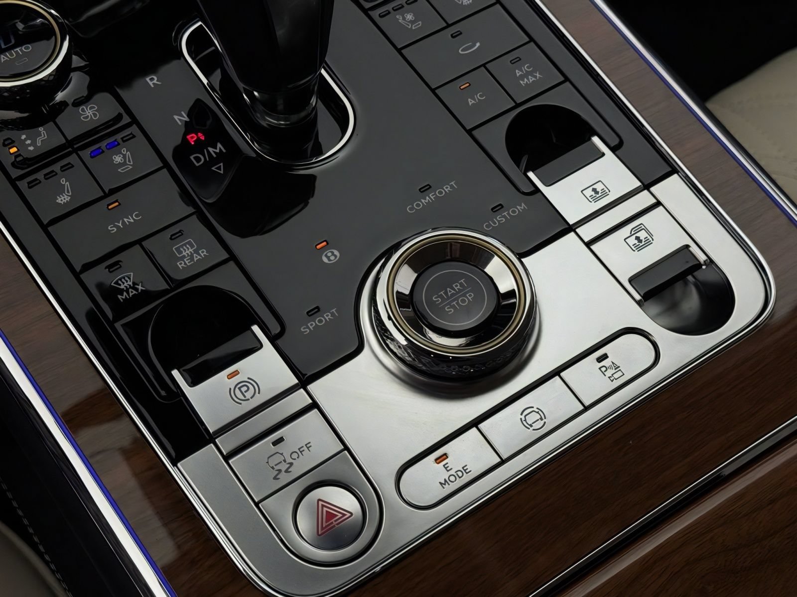 New 2026 Bentley Flying Spur Plug-In Hybrid AWD/4WD image 42