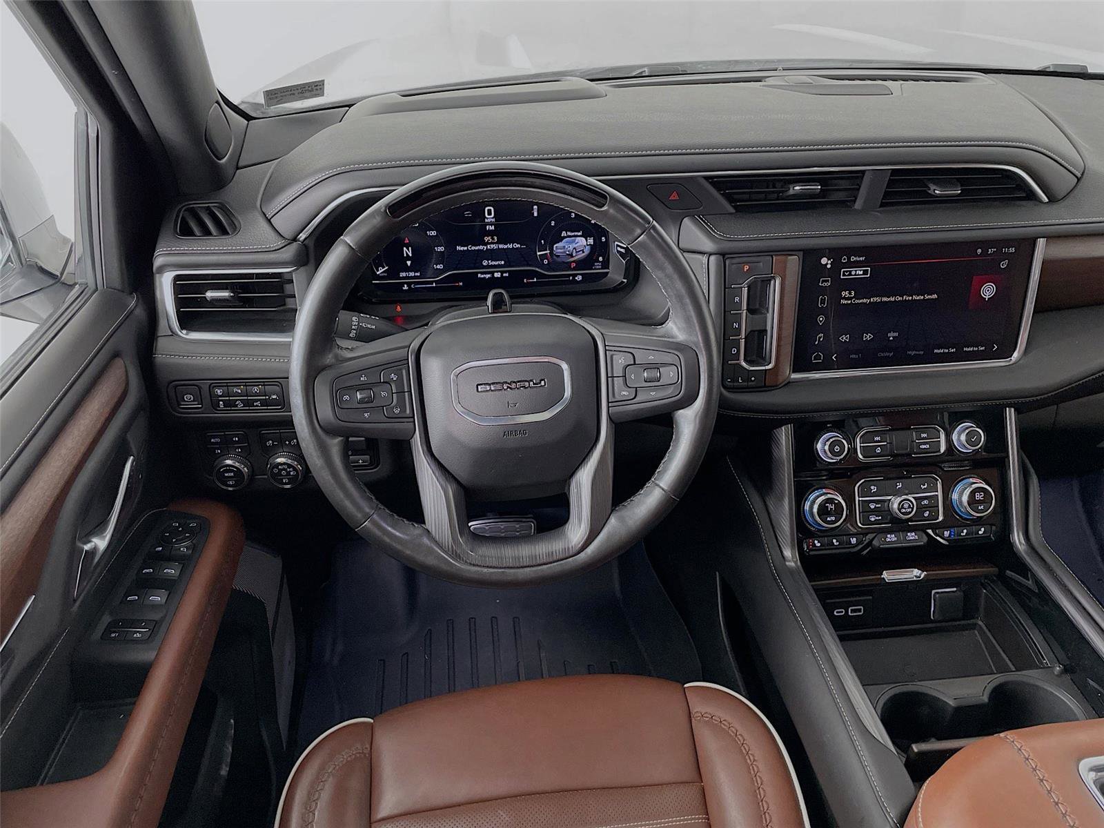 Used 2023 GMC Yukon XL Denali Ultimate image 27