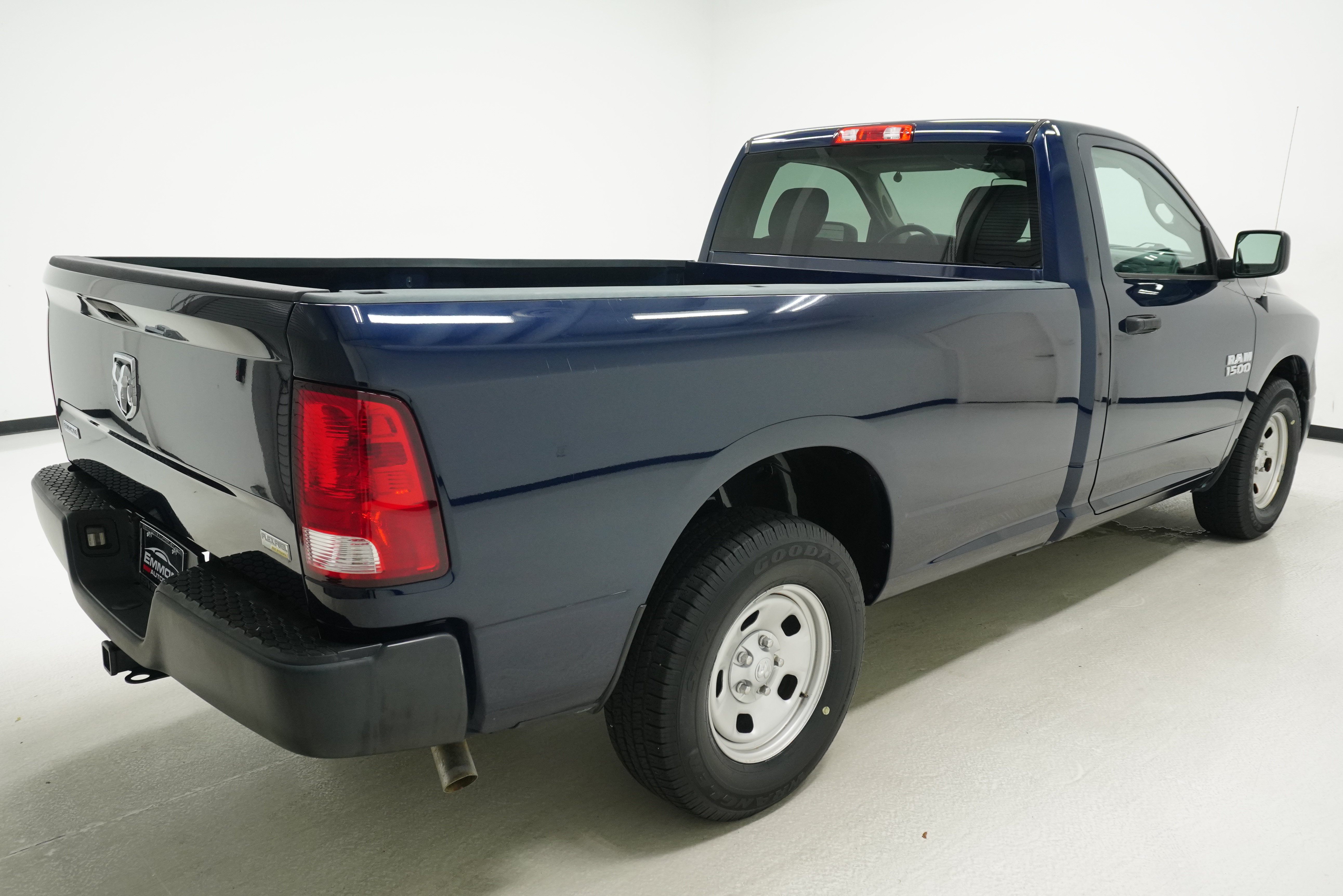 Used 2017 RAM 1500 Tradesman w/ Power & Remote Entry Group RWD image 4