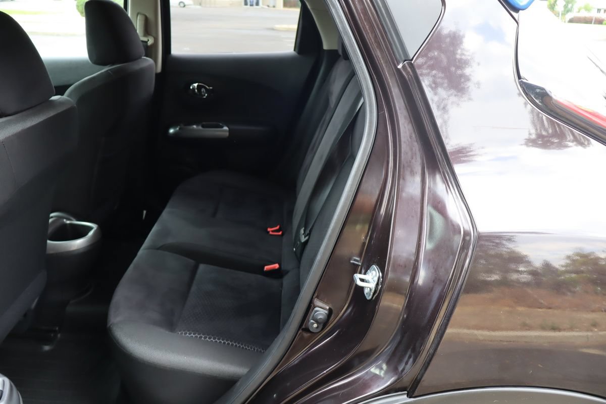 Used 2015 Nissan Juke SV AWD/4WD image 20