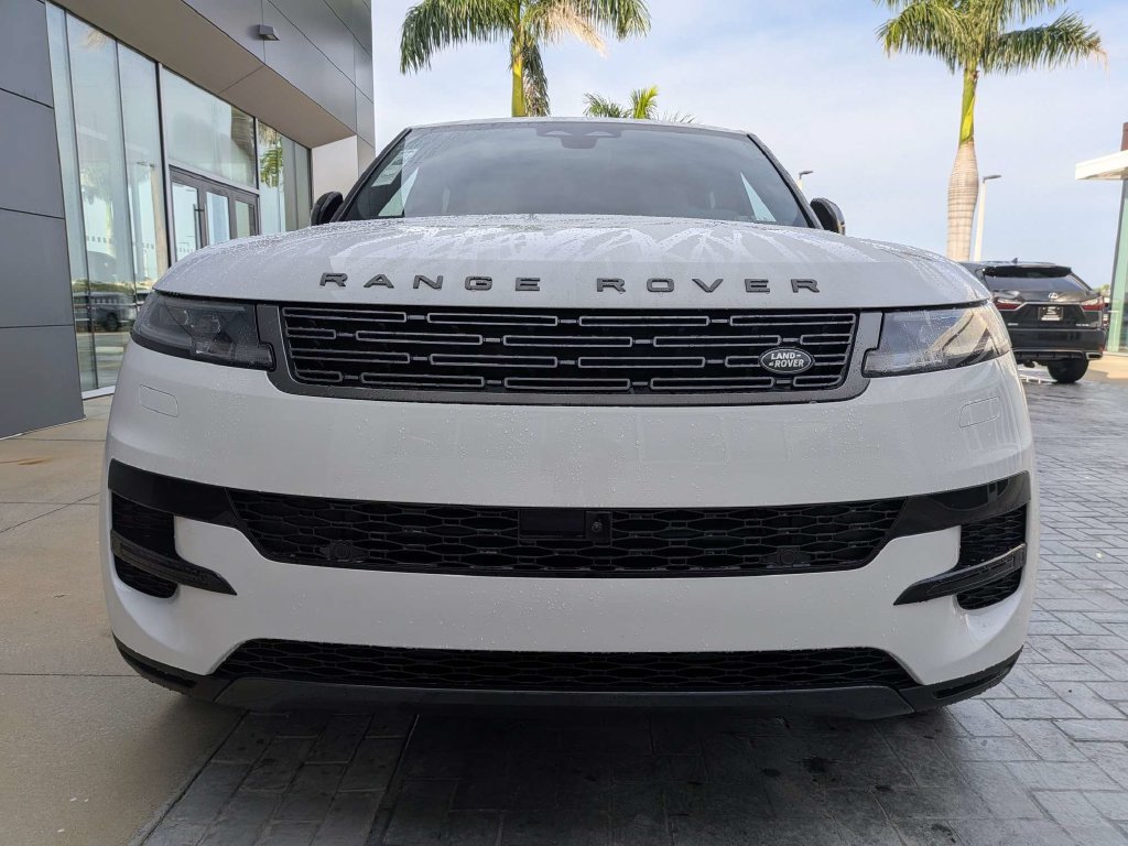New 2027 Land Rover Range Rover Sport SE AWD/4WD image 8