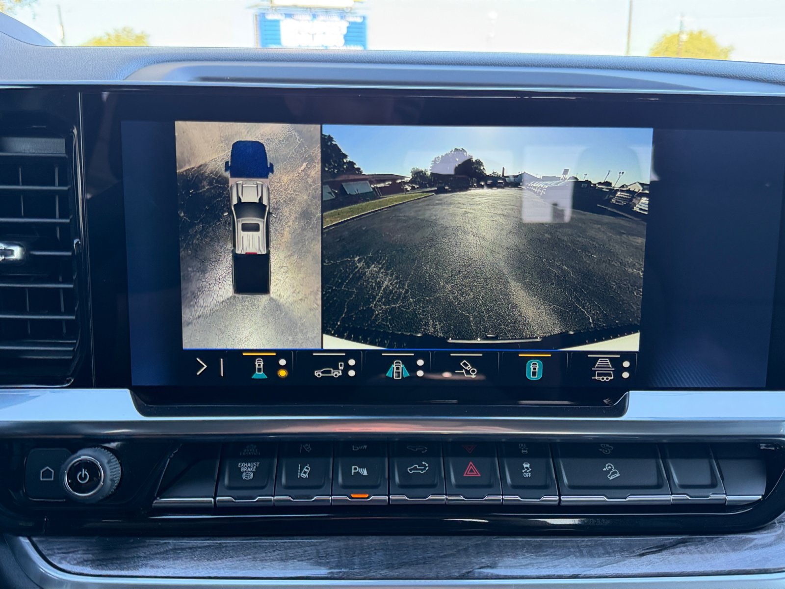 New 2026 Chevrolet Silverado 2500 LTZ w/ LTZ Plus Package AWD/4WD image 21