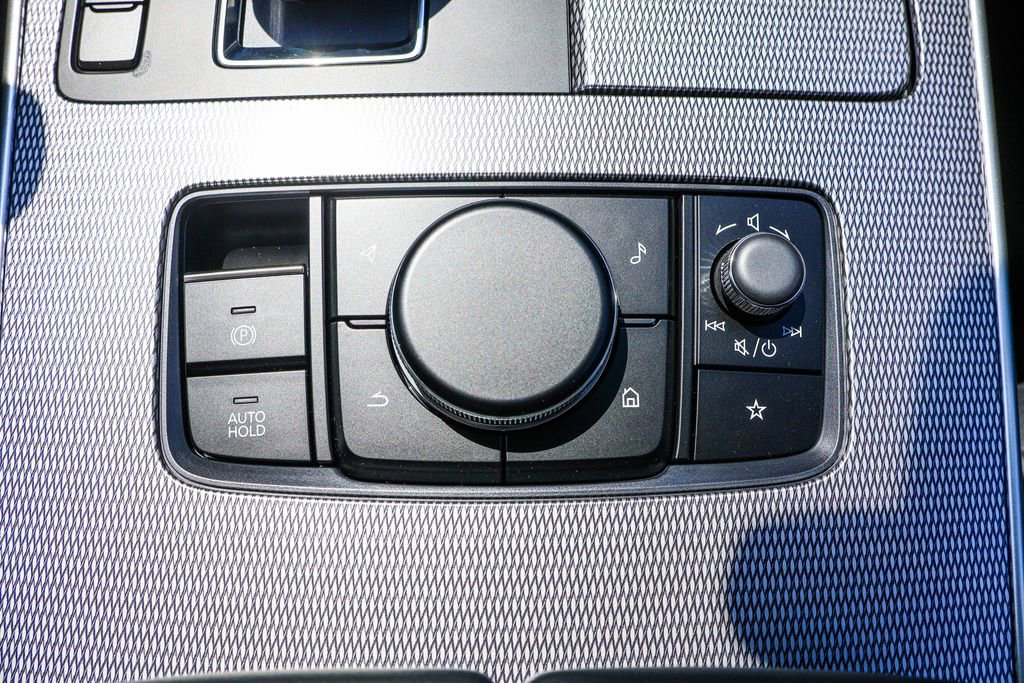 New 2025 MAZDA CX-70 Plug-In Hybrid w/ Premium Pkg image 34