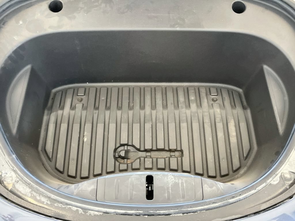 Used 2023 Tesla Model 3 Standard Range RWD image 31