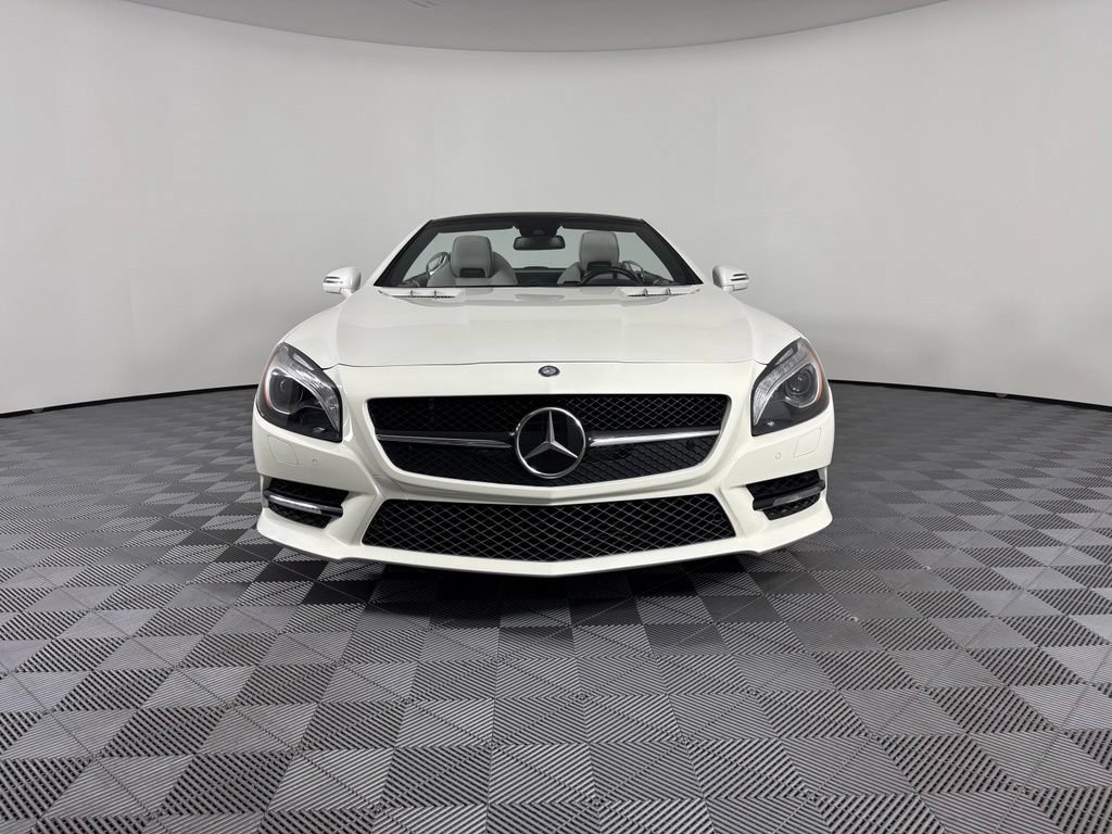 Used 2014 Mercedes-Benz SL 550 image 11