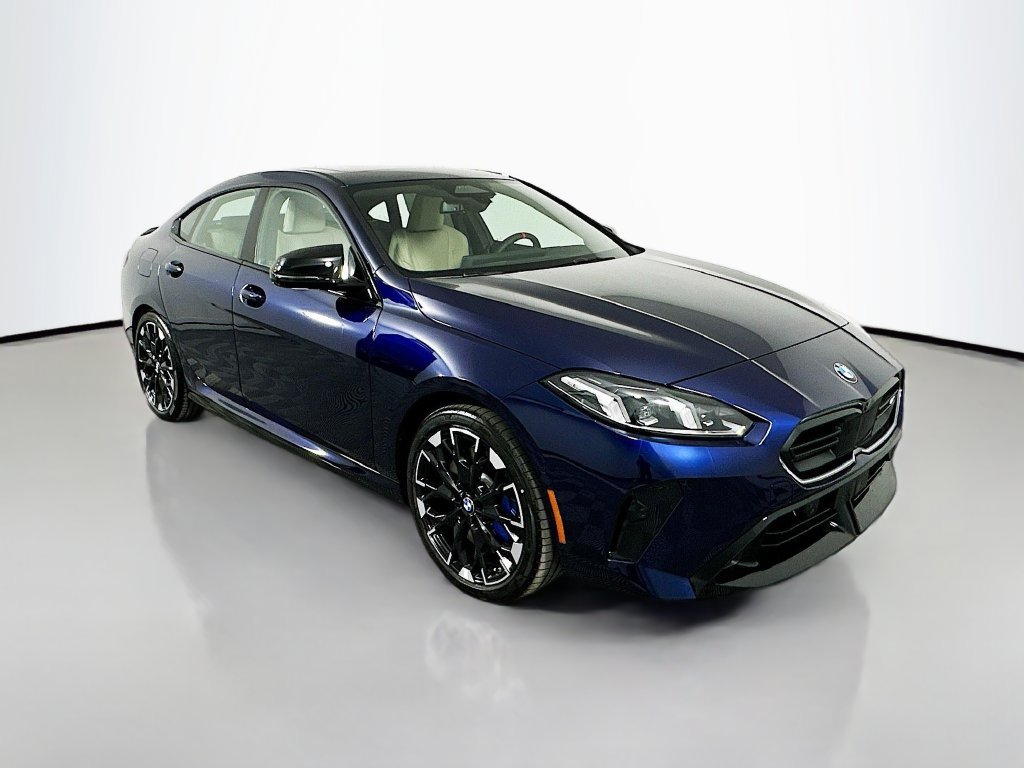 Used 2026 BMW M235i xDrive w/ Technology Package AWD/4WD image 3