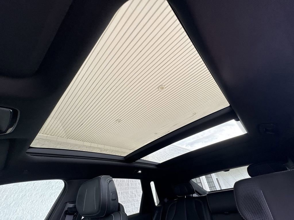 Certified 2025 Cadillac Lyriq Luxury w/ LPO, Floor Liner Package image 19