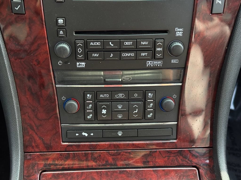 Used 2008 Cadillac Escalade EXT AWD/4WD image 16