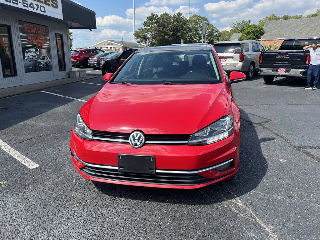 Used 2018 Volkswagen Golf SE image 3