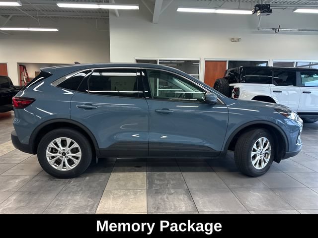 Used 2023 Ford Escape Active w/ Tech Pack #2 AWD/4WD image 8