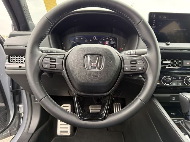 Used 2025 Honda Accord Sport image 27