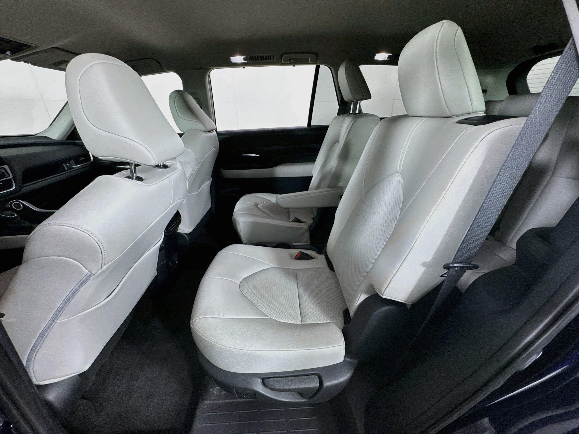 Certified 2024 Toyota Grand Highlander AWD image 17