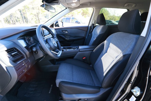Used 2023 Nissan Rogue SV image 20